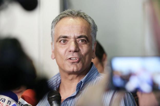 Σκουρλέτης: Τα σενάρια περί οικουμενικής νοθεύουν τη Δημοκρατία