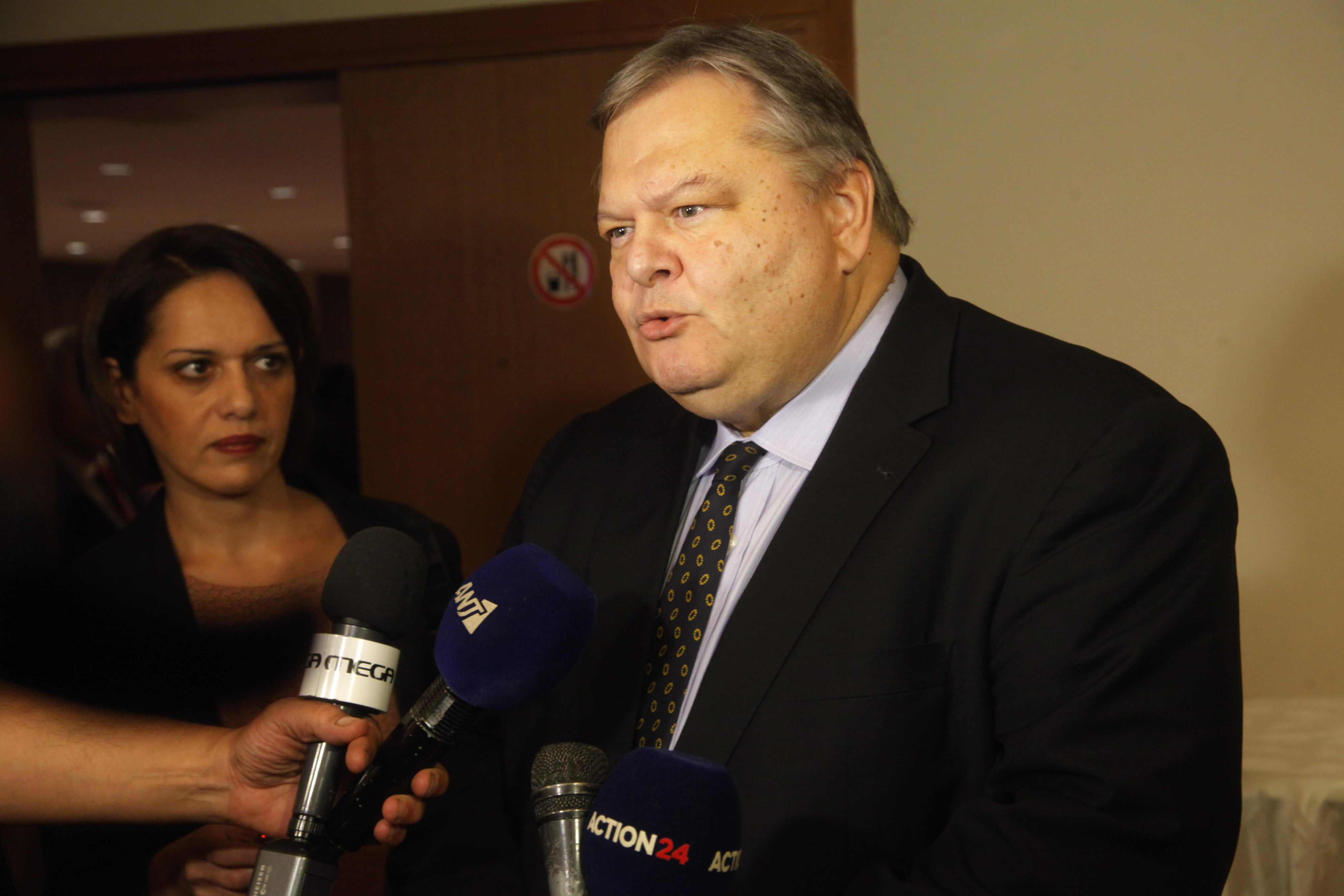 Βενιζέλος: «Πολιτικός μάγκας» ο Τσίπρας