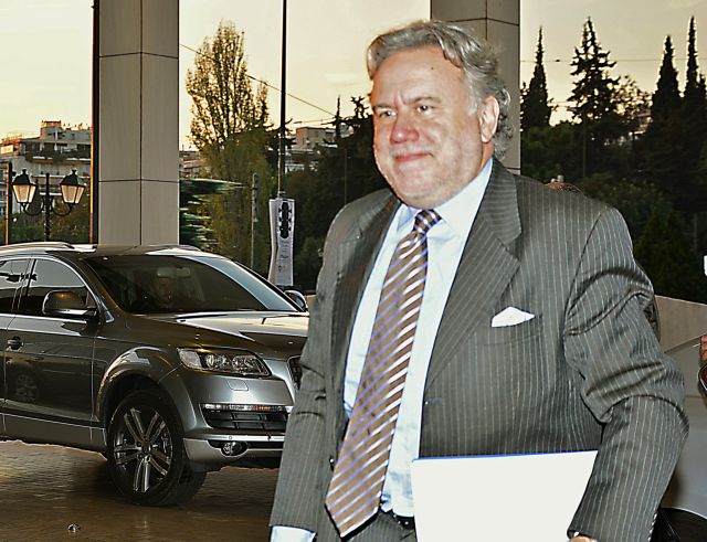 Ασφαλιστικό: Ψαλίδι σε επικουρικές – εφάπαξ, αύξηση ασφαλιστικών εισφορών