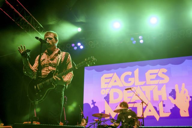Οι «Eagles of Death Metal» μαζί με τους U2 στο Παρίσι