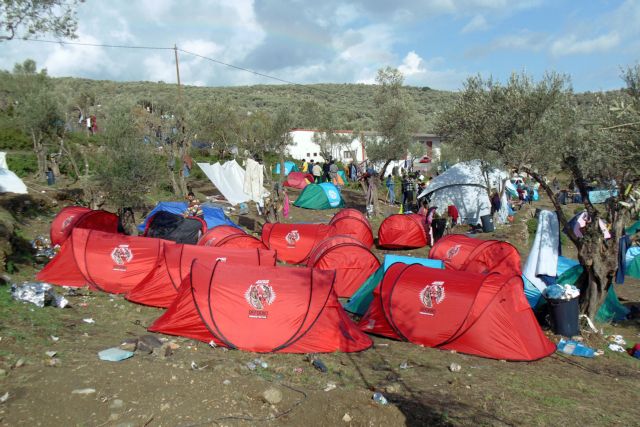 Προειδοποίηση της Κομισιόν για αργούς ρυθμούς ταυτοποίησης μεταναστών