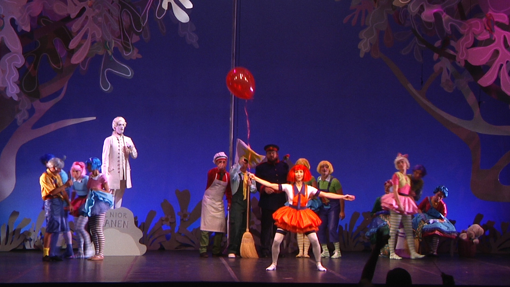 «Καρμενσίτας»: Το ταξίδι στον κόσμο της αθωότητας στο in.gr (video)