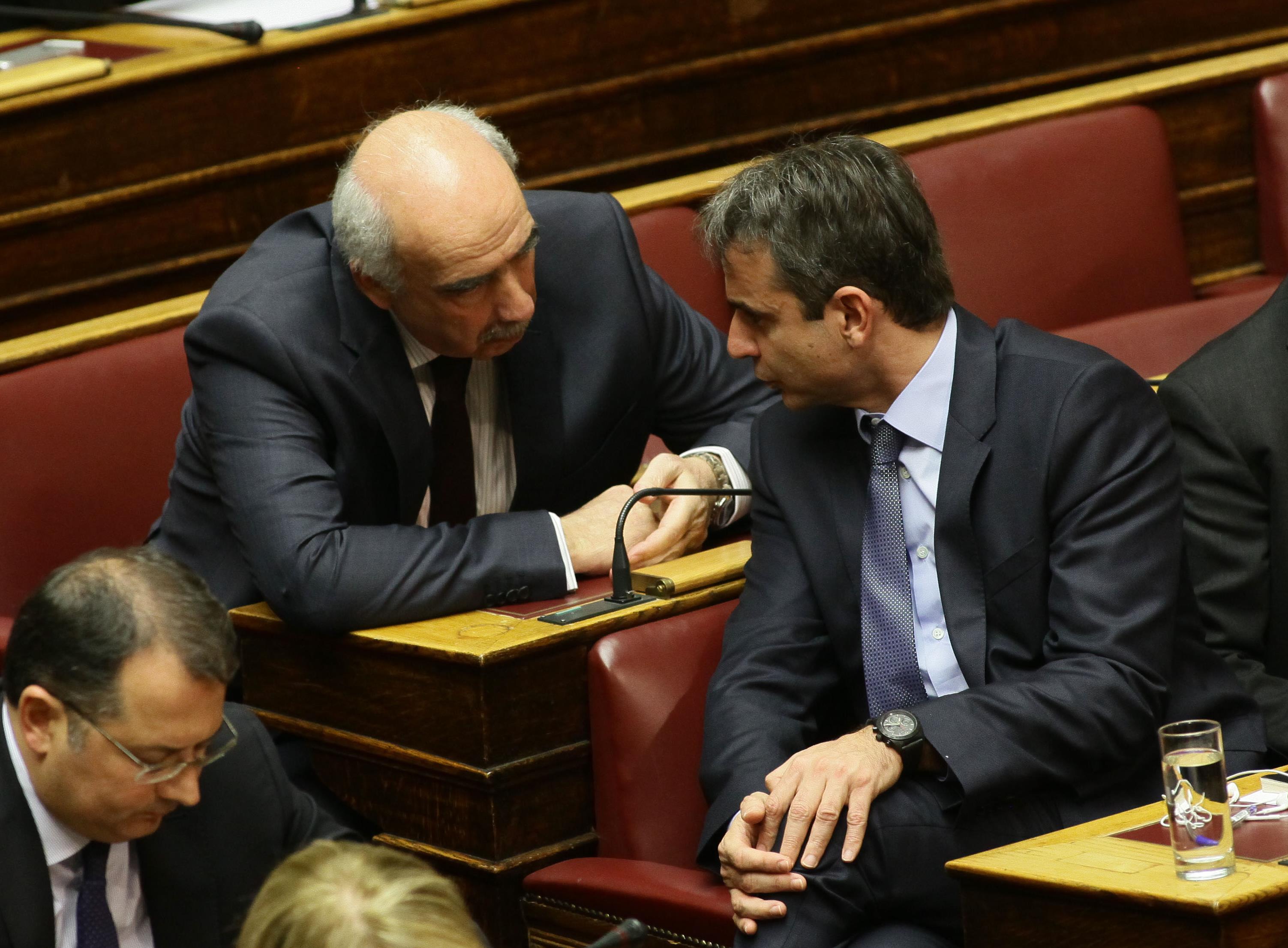 Στρατηγική δεύτερου γύρου χτίζουν Μεϊμαράκης, Μητσοτάκης