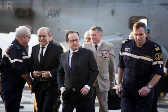 Στο αεροπλανοφόρο «Σαρλ ντε Γκωλ» o Φρανσουά Ολάντ