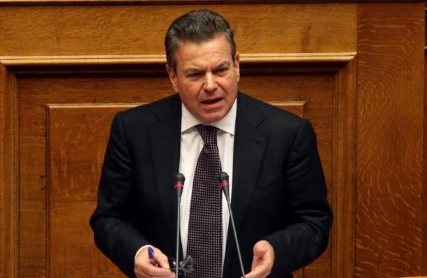 Πετρόπουλος: Στο 60% του ενδιάμεσου μισθού η εθνική σύνταξη