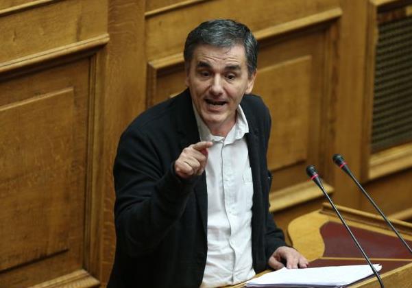 Τσακαλώτος: Δύσκολος προϋπολογισμός, κανείς δεν πανηγυρίζει