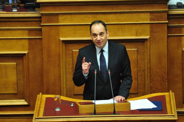 Πλακιωτάκης: Εθνικά επικίνδυνη η στάση Τσίπρα για το προσφυγικό