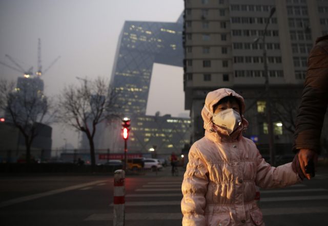 Για πρώτη φορά «κόκκινος συναγερμός» στο Πεκίνο λόγω ρύπανσης