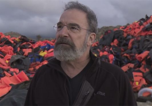 Στο πλευρό των προσφύγων στη Λέσβο ο «Σόουλ» του Homeland