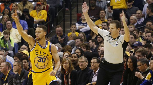 Διευρύνουν το ρεκόρ τους οι Γουόριορς, 23-0 με νίκη επί των Πέισερς