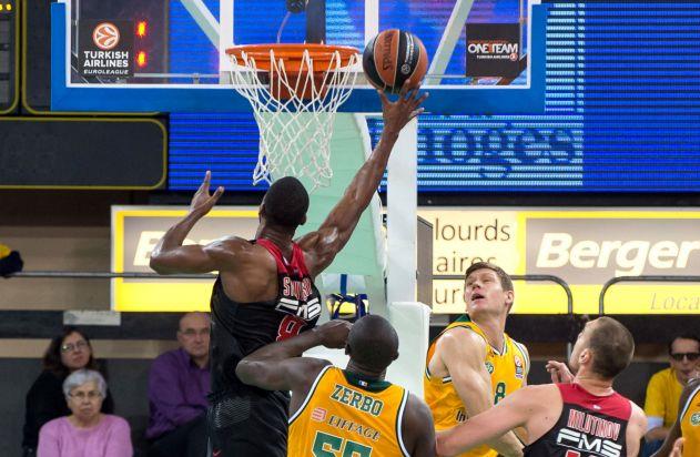 «Κλείδωσε» την πρωτιά ο Ολυμπιακός, 76-67 τη Λιμόζ