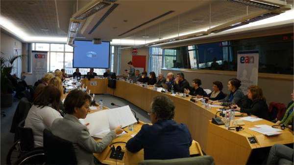 Κοινή ευρωπαϊκή στρατηγική για τον σχολικό εκφοβισμό αναζητά η ΕΕ