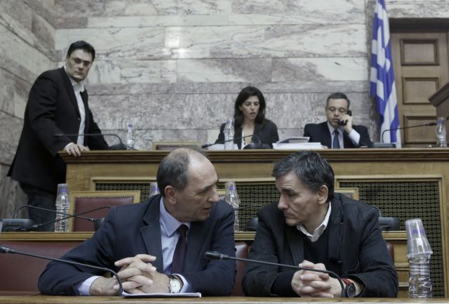 Στην Ολομέλεια τα προαπαιτούμενα, ψηφίζονται ως κατεπείγοντα