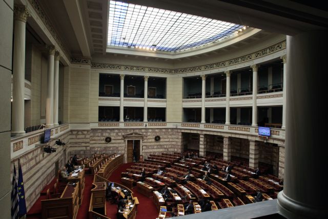 Ασφαλιστικό και κόκκινα δάνεια πρώτα στο πρόγραμμα του 2016