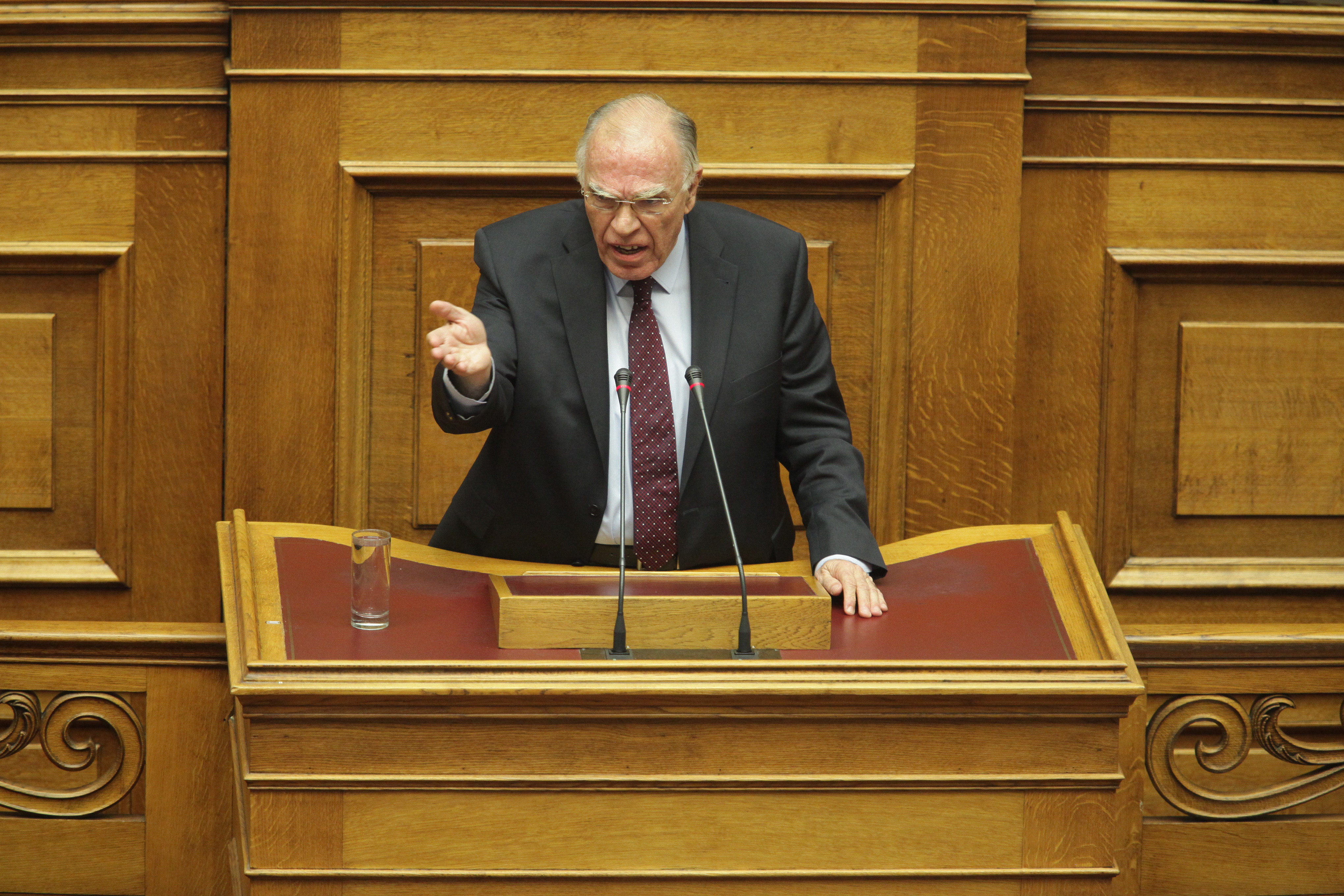 Λεβέντης: Το λέω με αγάπη, να παραιτηθεί ο πρωθυπουργός