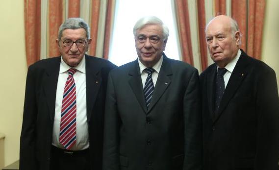 Δύο παλαίμαχους της δημοσιογραφίας τίμησε ο Πρόεδρος