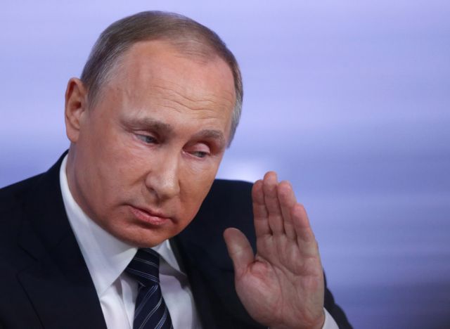 Ο Πούτιν έδωσε Νόμπελ, έβγαλε πρόεδρο ΗΠΑ και αποθέωσε τις κόρες του