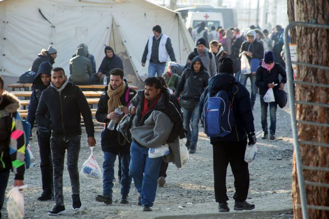 Χίος: Αποχώρησε η Frontex από κέντρο καταγραφής λόγω αμίαντου