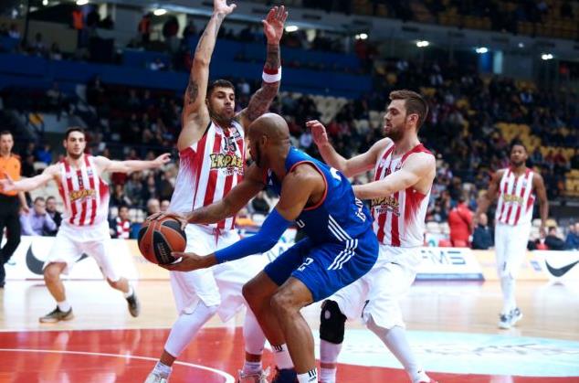 Η ήττα του Ολυμπιακού… έστειλε την Εφές στον Παναθηναϊκό