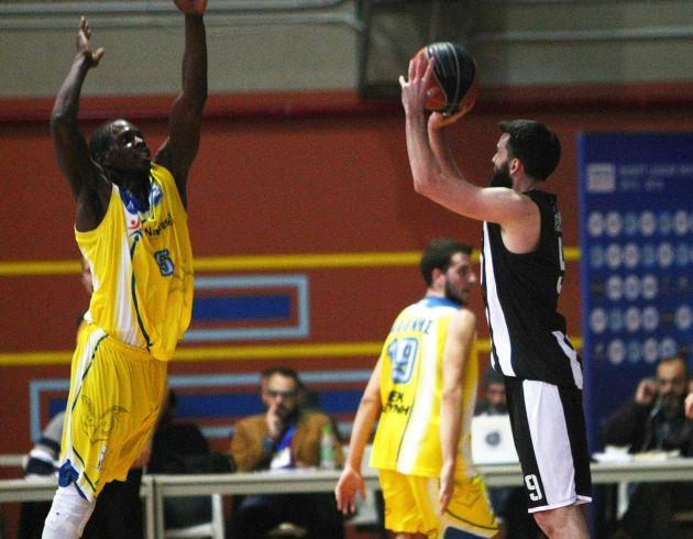 «Περίπατος» του ΠΑΟΚ στο Λαύριο με σούπερ Μαργαρίτη