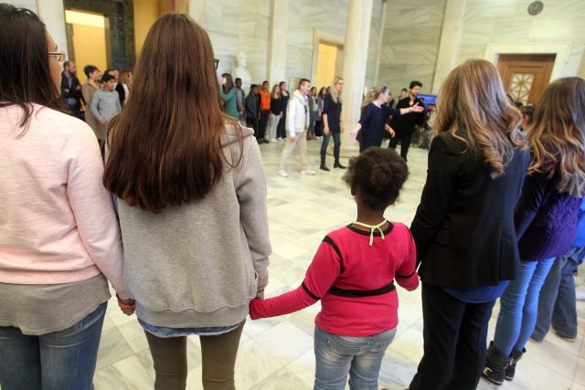 Εβδομήντα ασυνόδευτα προσφυγόπουλα υποδέχθηκε η Βουλή