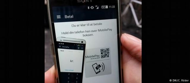 «Αντίο» στο ρευστό λέει η Δανία