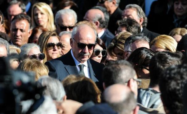 Σύσσωμη η ΝΔ στην κηδεία της αδελφής του Β.Μεϊμαράκη