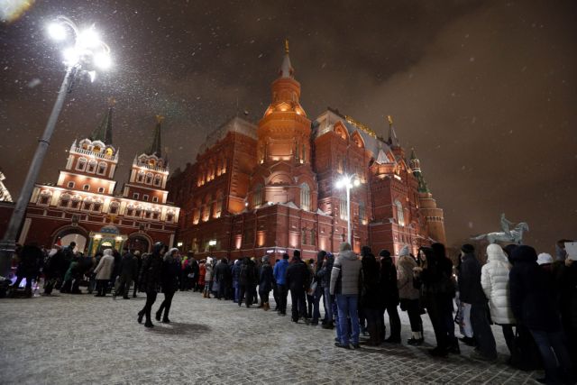 Έσοδα 1 τρισ. ρουβλίων προσδοκά από τις αποκρατικοποιήσεις η Ρωσία το 2016