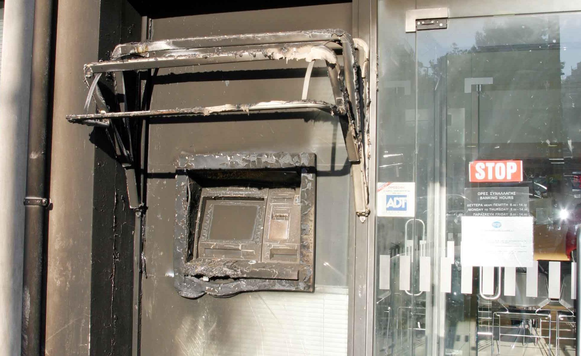 Συνελήφθη 20χρονος για φθορές σε ΑΤΜ στα Εξάρχεια