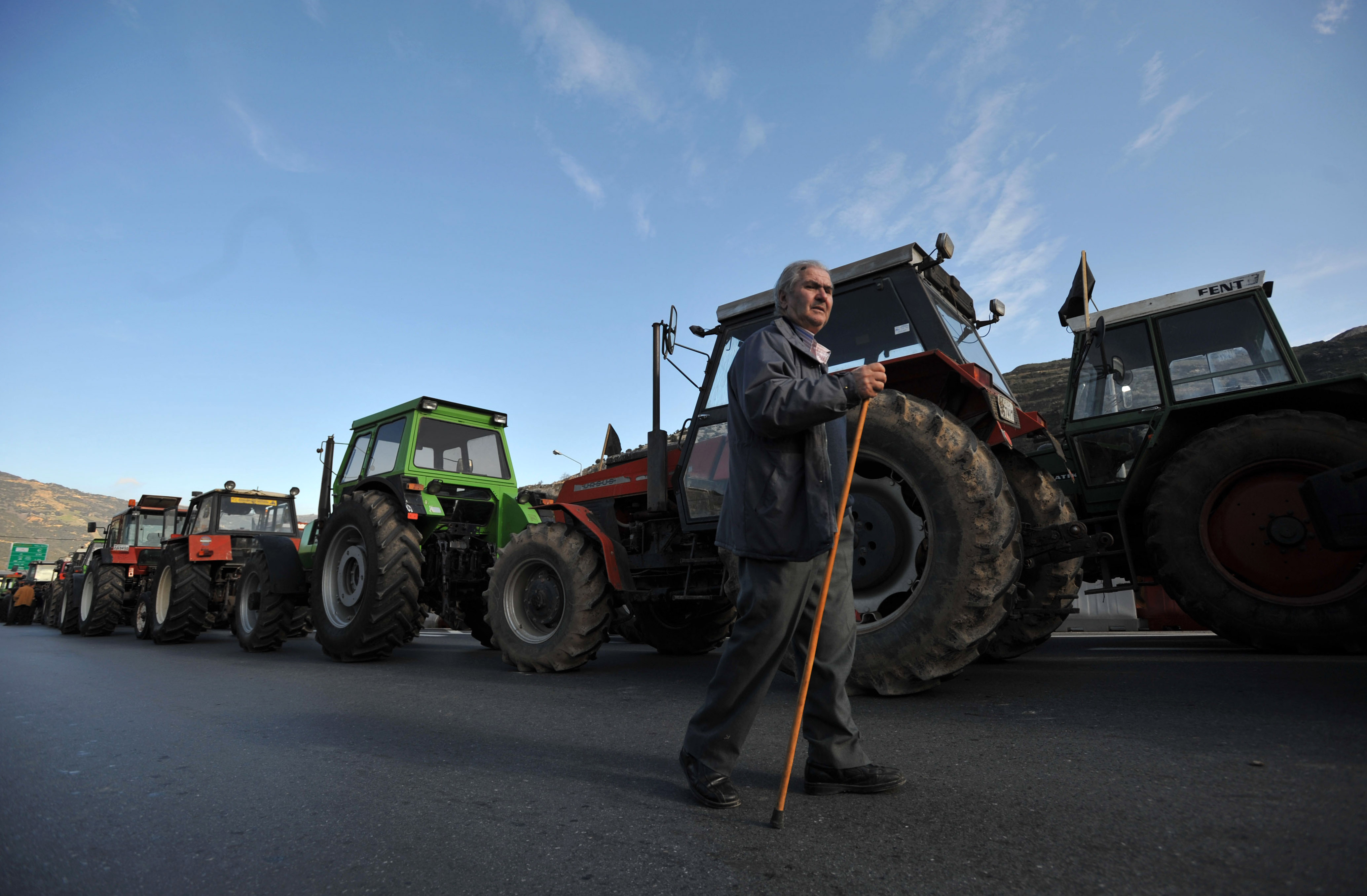 Μπλόκο στα Τέμπη από τους αγρότες της Λάρισας την Τετάρτη