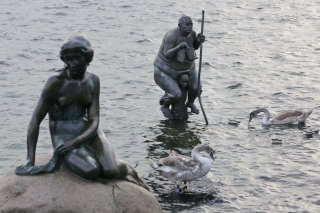 Δανία: «Κοκκίνισε» το Facebook μόλις είδε τη Μικρή Γοργόνα