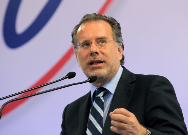 Κουμουτσάκος: Ζούμε έφοδο κατάληψης του κράτους