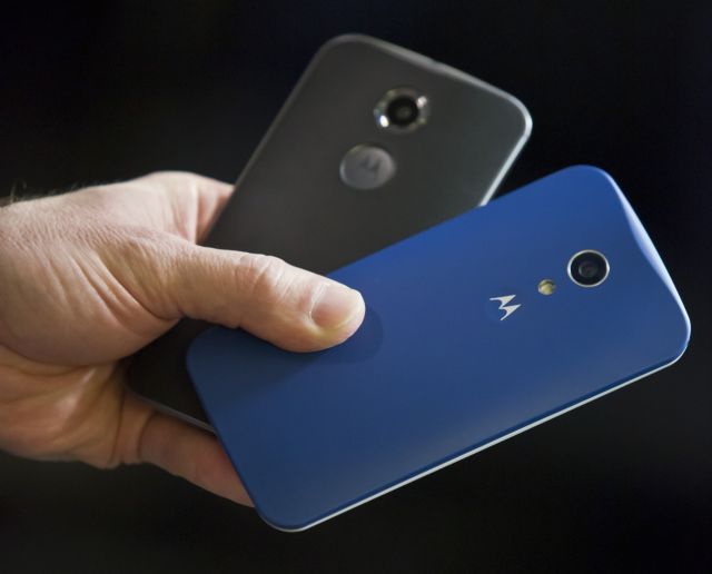 Τέλος στο Motorola, «Moto by Lenovo», τα πολυτελή smartphone της Lenovo