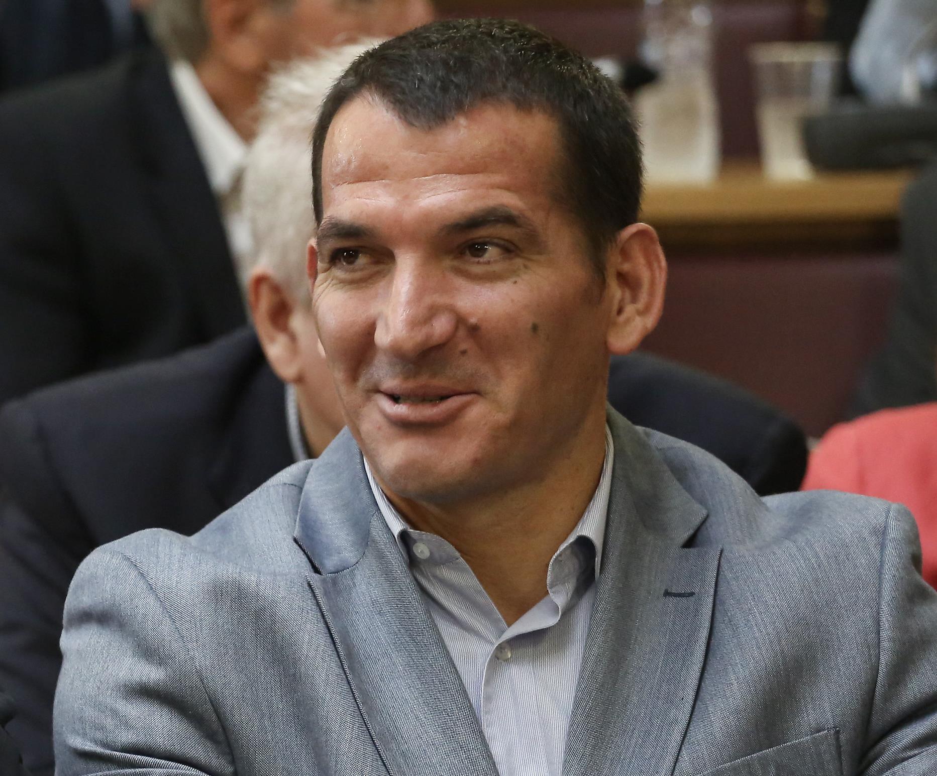 Παραιτήθηκε ο Πύρρος Δήμας από πρόεδρος της ομοσπονδίας Άρσης Βαρών