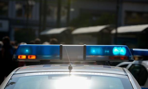 Λήστεψαν γυναίκα στον Αγιο Παντελεήμονα με την απειλή σφυριών