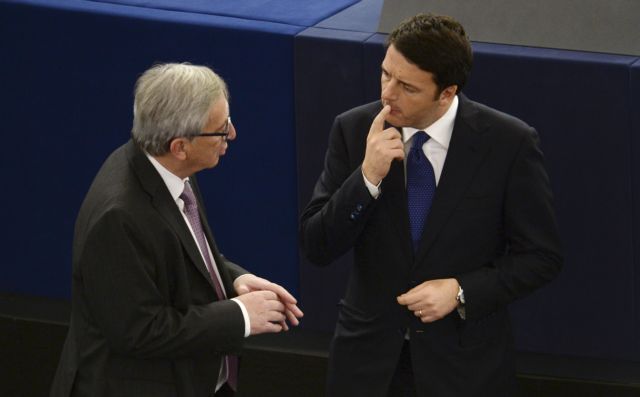 Γιούνκερ κατά Ρέντσι: Μας προσβάλλει διαρκώς, αδυνατώ να καταλάβω γιατί