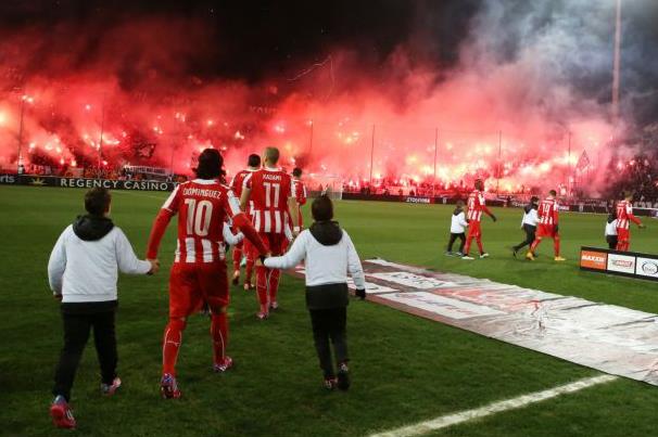 Δικογραφία για βεγγαλικά στον αγώνα ΠΑΟΚ – Ολυμπιακού