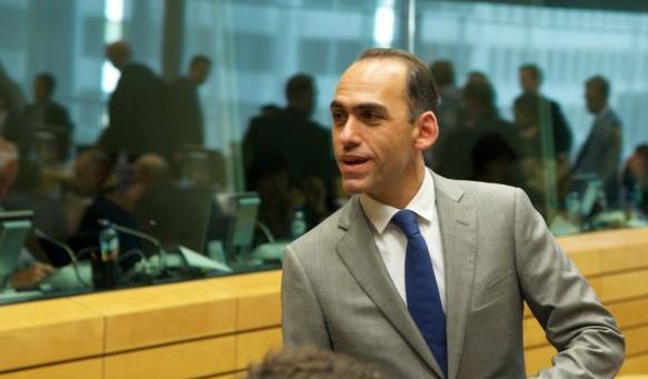 Ο κύπριος ΥΠΟΙΚ εξηγεί πώς βγαίνει μια χώρα από το μνημόνιο