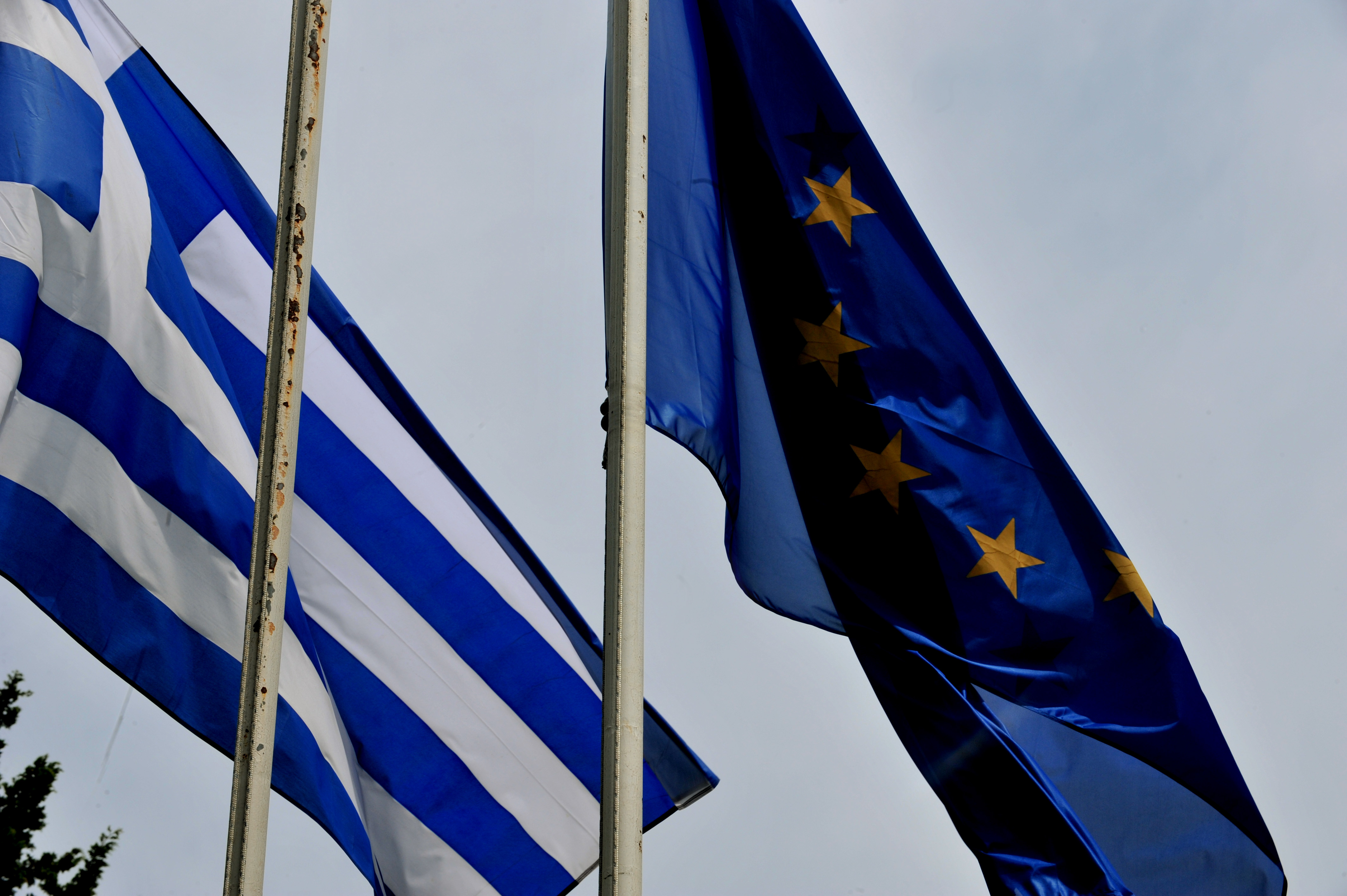 Κομισιόν: Πρώτα οι διευκρινίσεις, μετά η άφιξη του κουαρτέτου