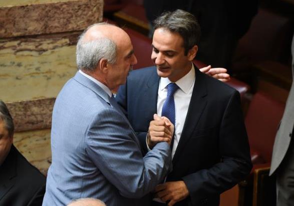 ΝΔ: Οι ιδεολογικές διαφορές αναβιώνουν διαχωρισμούς εν όψει β’ γύρου