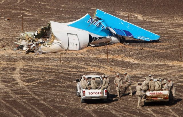 Reuters: Δολιοφθορά έριξε το ρωσικό αεροπλάνο στο Σινά