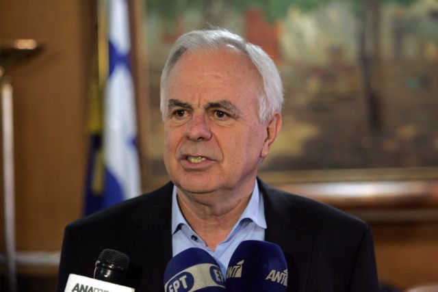 Αποστόλου: «Η χώρα θα πιεί το πικρό ποτήρι της υλοποίησης της συμφωνίας»