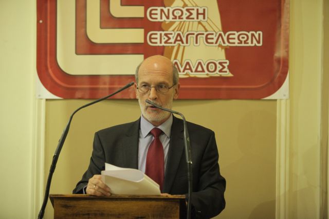 Εισαγγελείς εναντίον εισαγγελέων για τη χρήση προϊόντων υποκλοπής