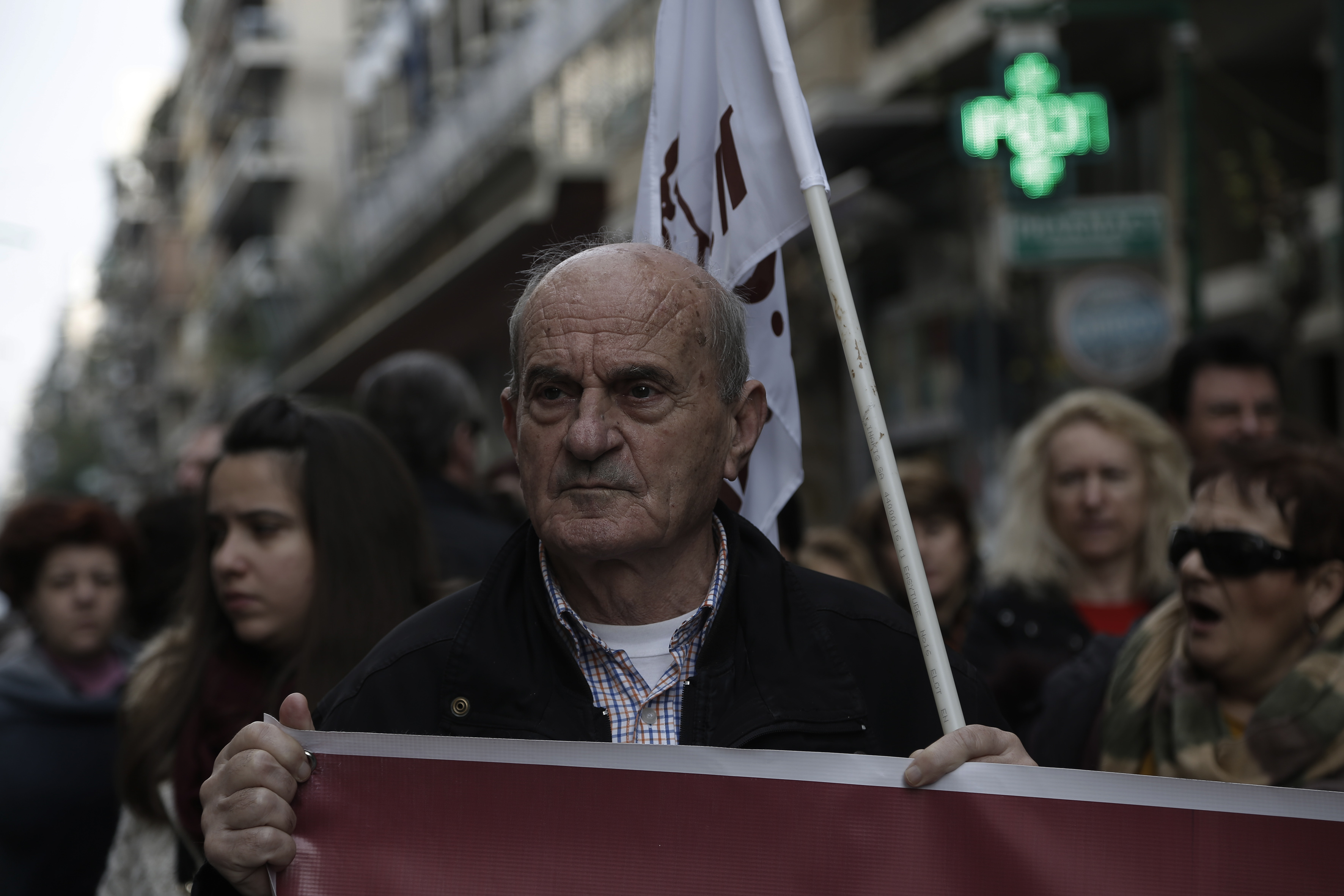 Συγκέντρωση διαμαρτυρίας υγειονομικών σωματείων κατά του ασφαλιστικού