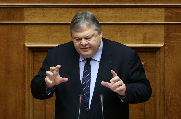 Βενιζέλος: Θεσμικά εφιαλτική η διαδικασία παύσης του Γιώργου Λούκου