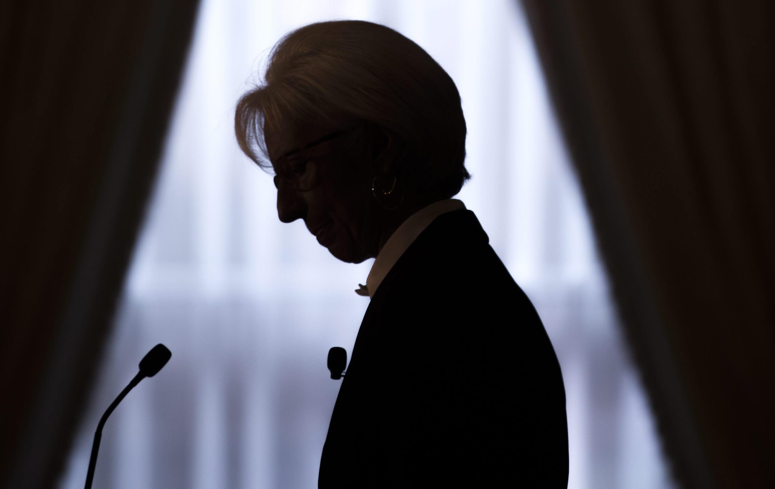 To ΔΝΤ δέχεται υποψηφιότητες για τη νέα ηγεσία του, «παρούσα» η Λαγκάρντ