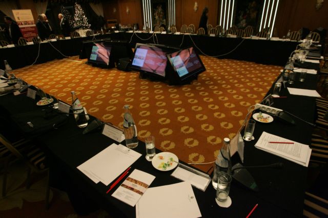 Συμφωνία Φίλη – πρυτάνεων για δύο νομοσχέδια μετά τον διάλογο