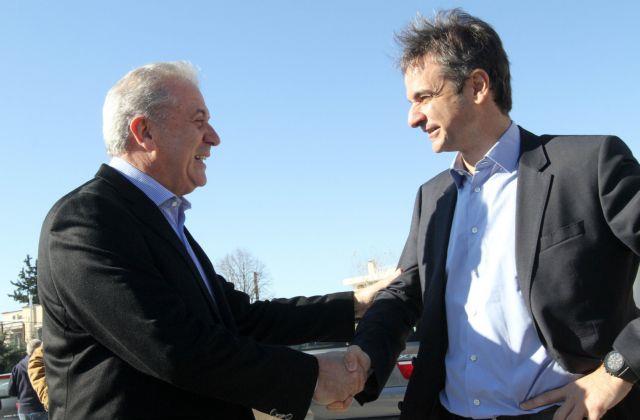 Συνάντηση Μητσοτάκη – Αβραμόπουλου για το μεταναστευτικό και τη ΝΔ