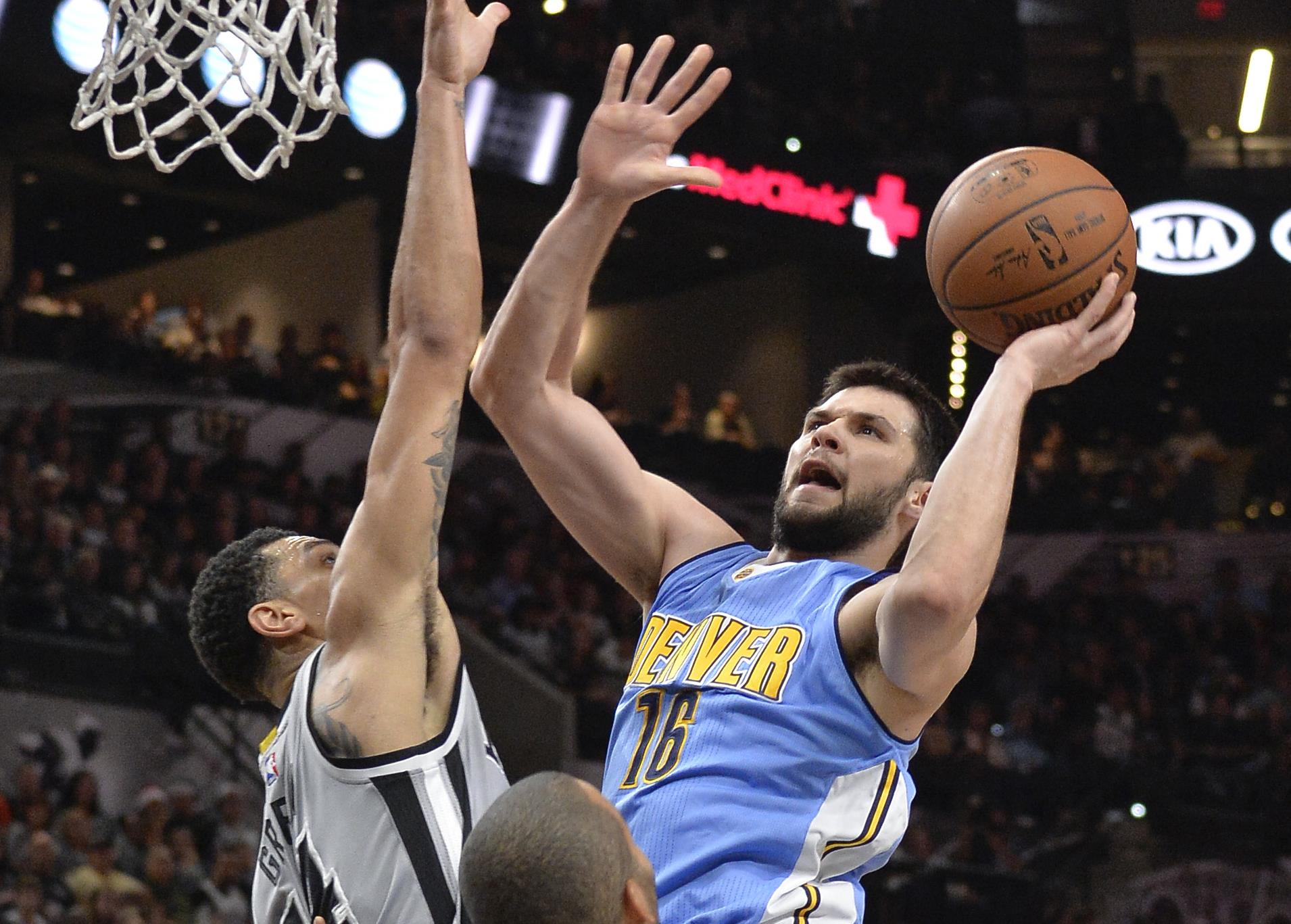 Ελεύθερος και… ωραίος ο Παπανικολάου από τους Νάγκετς