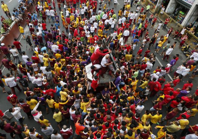 Φιλιππίνες: Δύο νεκροί, εκατοντάδες τραυματίες στους εορτασμούς για το 2016
